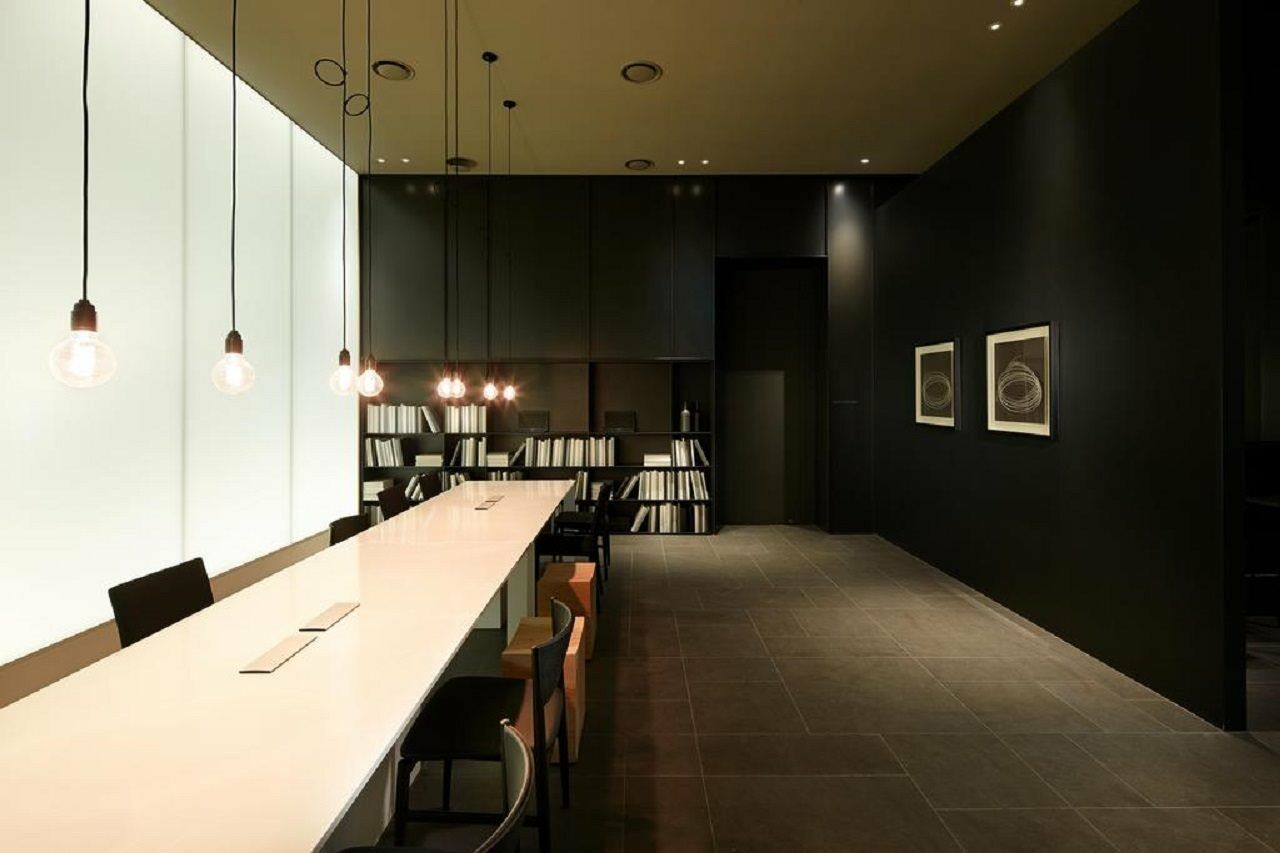 Shilla Gangnam Yeoksam Hotel 4*